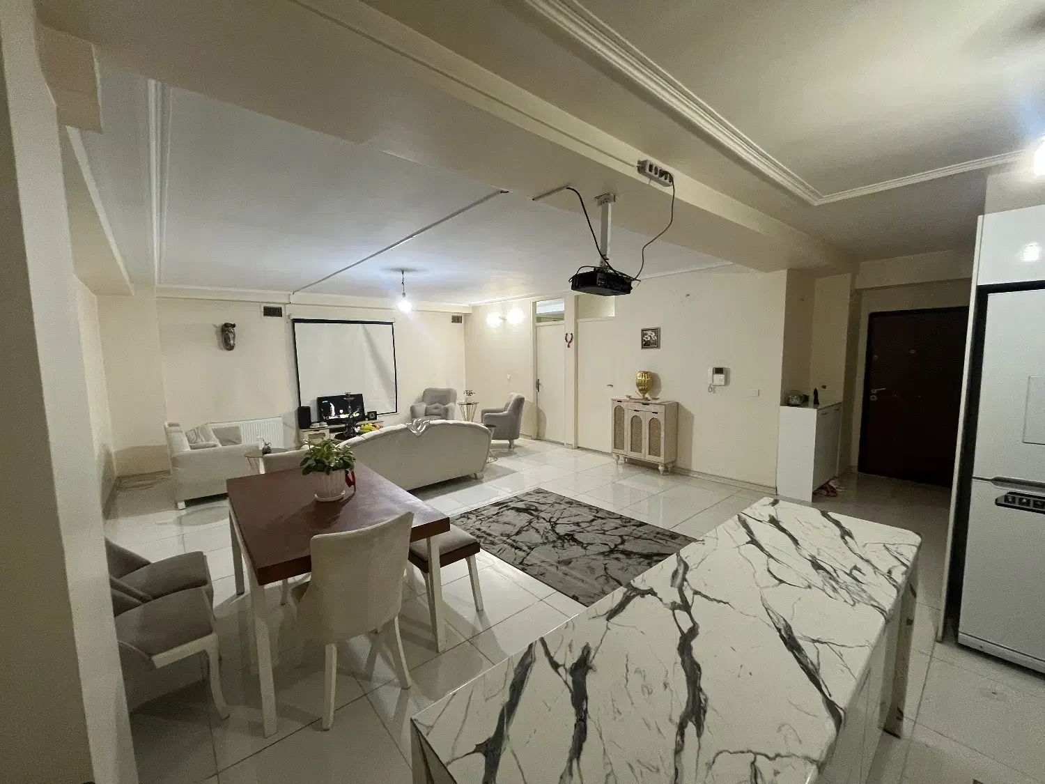 دو خواب ۹۰ متری تمیز