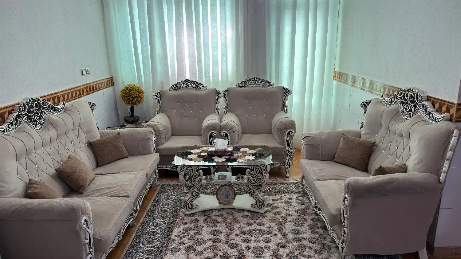 مبل ۷ نفره با میز سالم|مبلمان خانگی و میز عسلی|هشتگرد, ینگی امام|دیوار