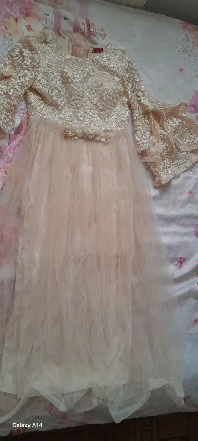 دون مجلسی|لباس|پارسآباد, |دیوار