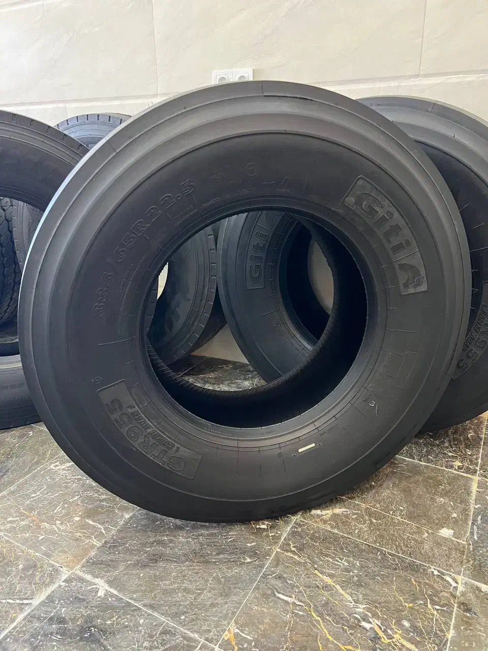 لاستیک سنگین قیمت دست اول|قطعات یدکی و لوازم جانبی|آباده, |دیوار