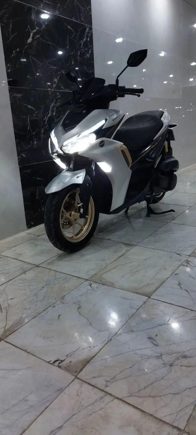 آیروکس گلگسی ۱۵۵نیرو موتور رادیات دار|موتورسیکلت|الیگودرز, |دیوار