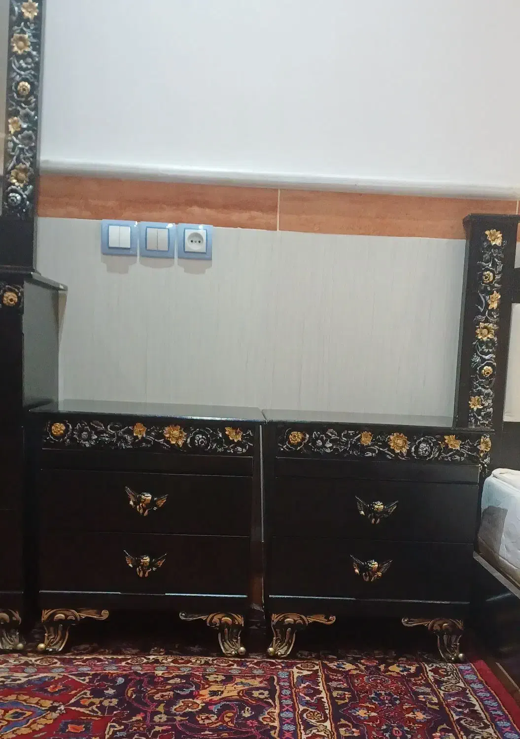 سرویس تخت مشکی|تخت و سرویس خواب|آذرشهر, |دیوار