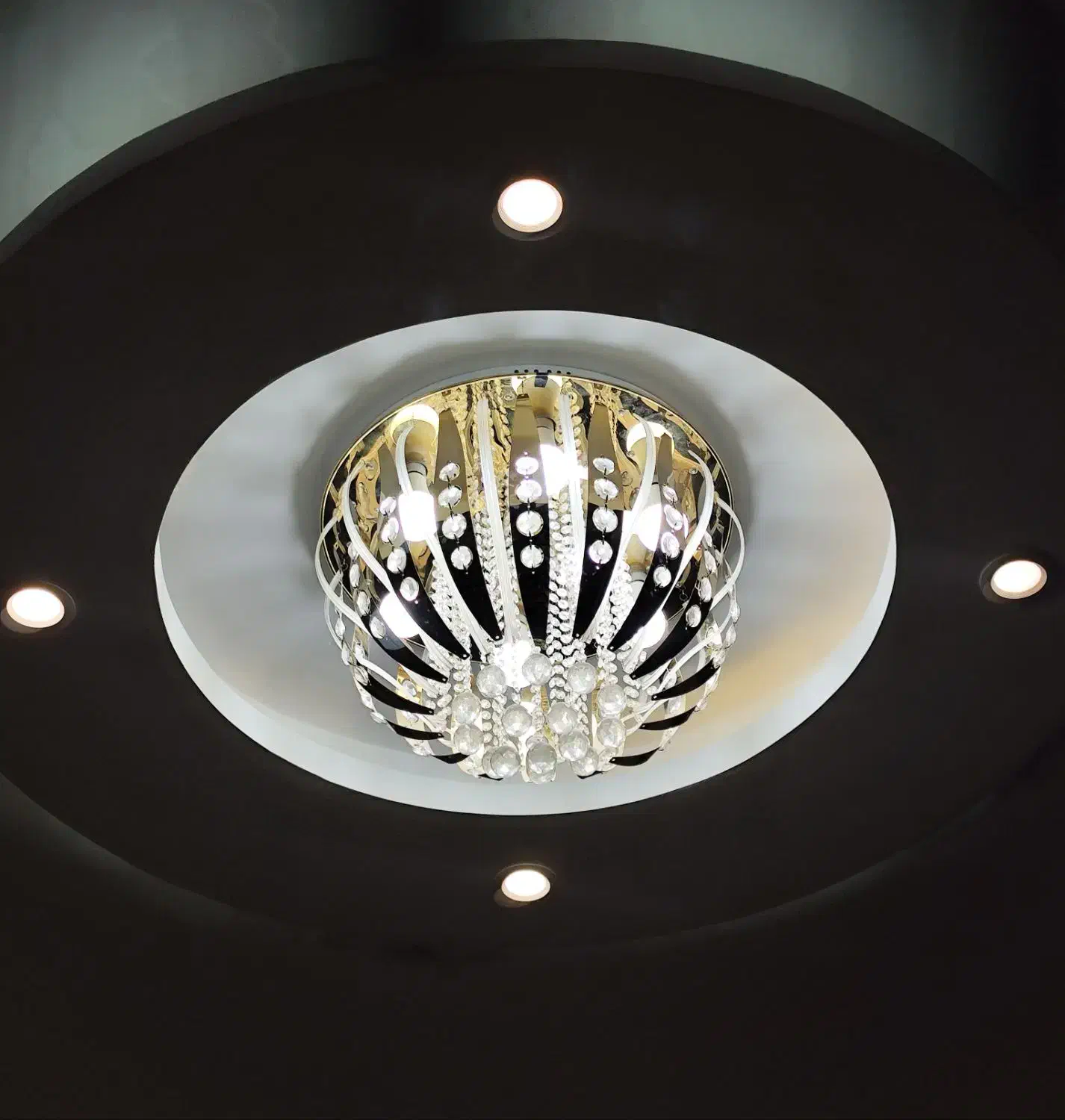 لوستر|لوستر و چراغ آویز|رشت, نظری|دیوار