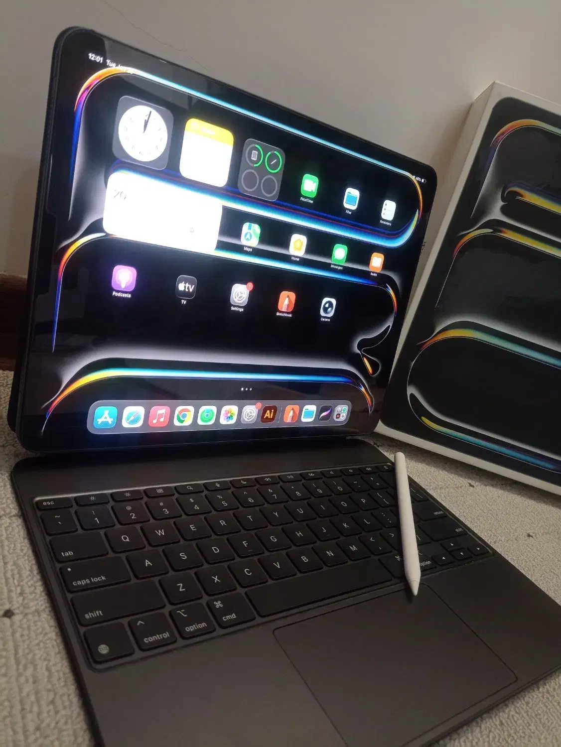 آیپد پرو ۲۰۲۴ همراه کیبورد و قلم|تبلت|تهران, حر|دیوار