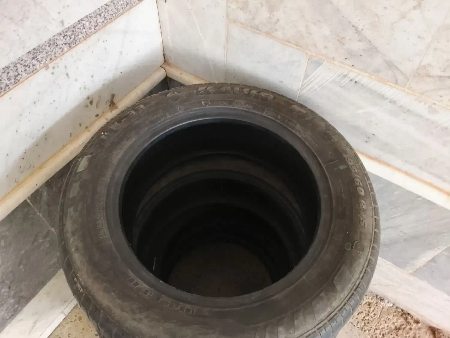 مبل..لاستیک پژو بارز|مبلمان اداری|ایرانشهر, |دیوار