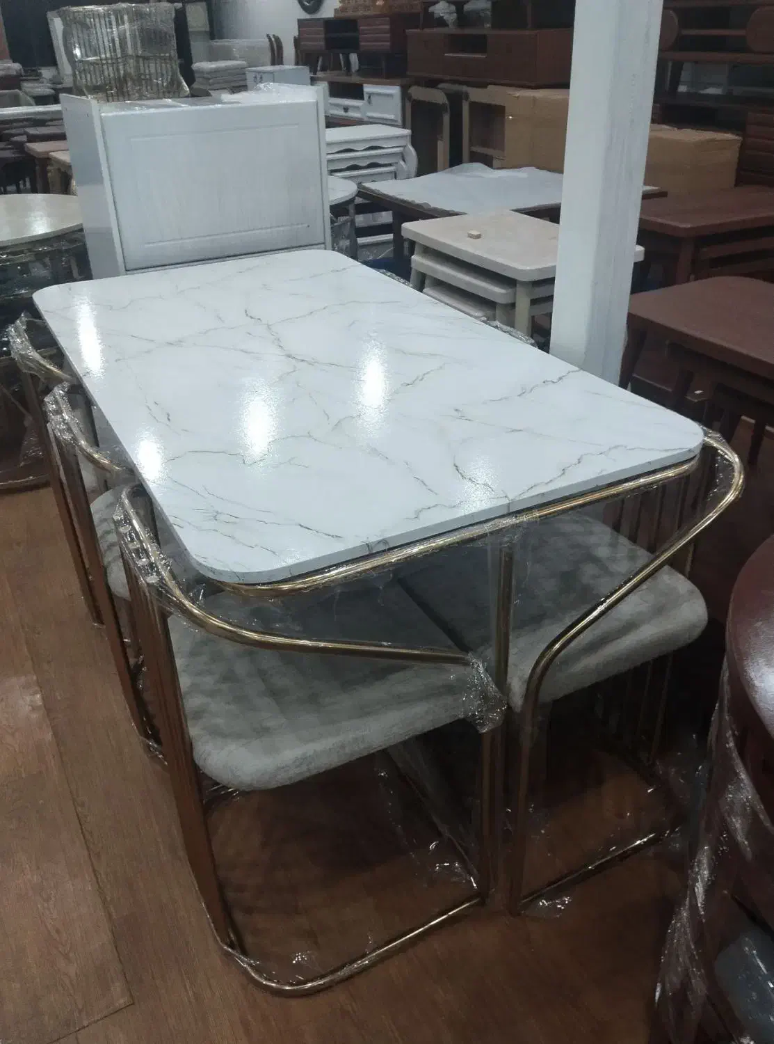 میز نهار خوری لوکس و زیبا|میز و صندلی غذاخوری|رشت, یخسازی|دیوار