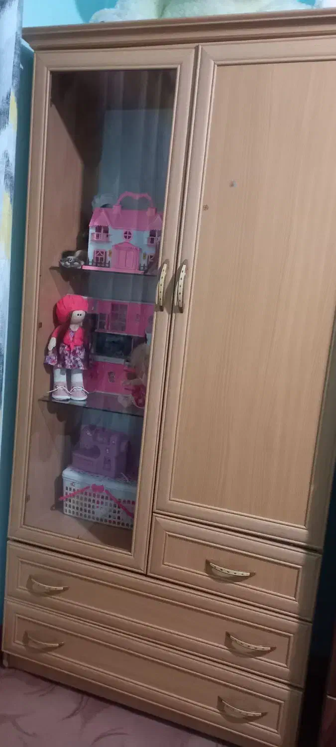 کمد نوجوان|جاکفشی، کمد، دراور|نهاوند, |دیوار