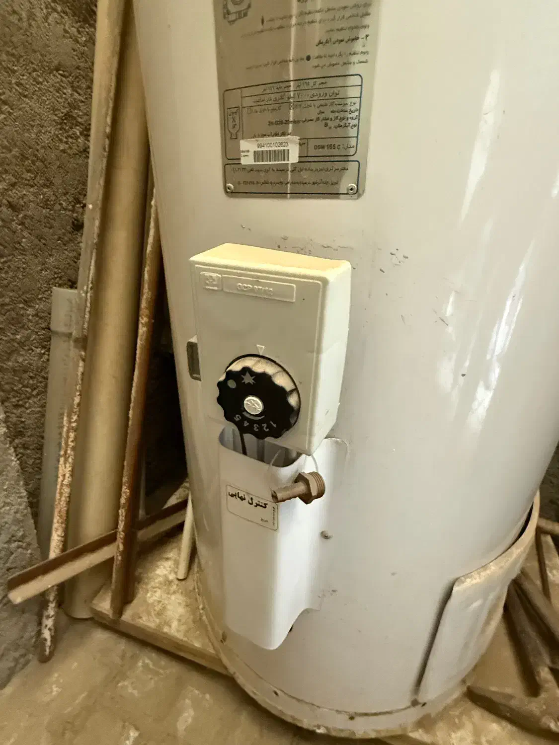 آبگرمن ایستاده ۲۰۰ لیتری|آبگرمکن، پکیج، شوفاژ|گرمسار, |دیوار