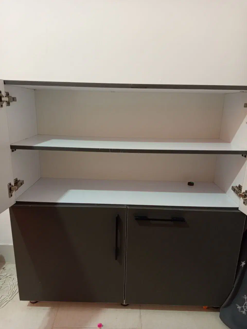 جاکفشی|جاکفشی، کمد، دراور|بیرجند, |دیوار