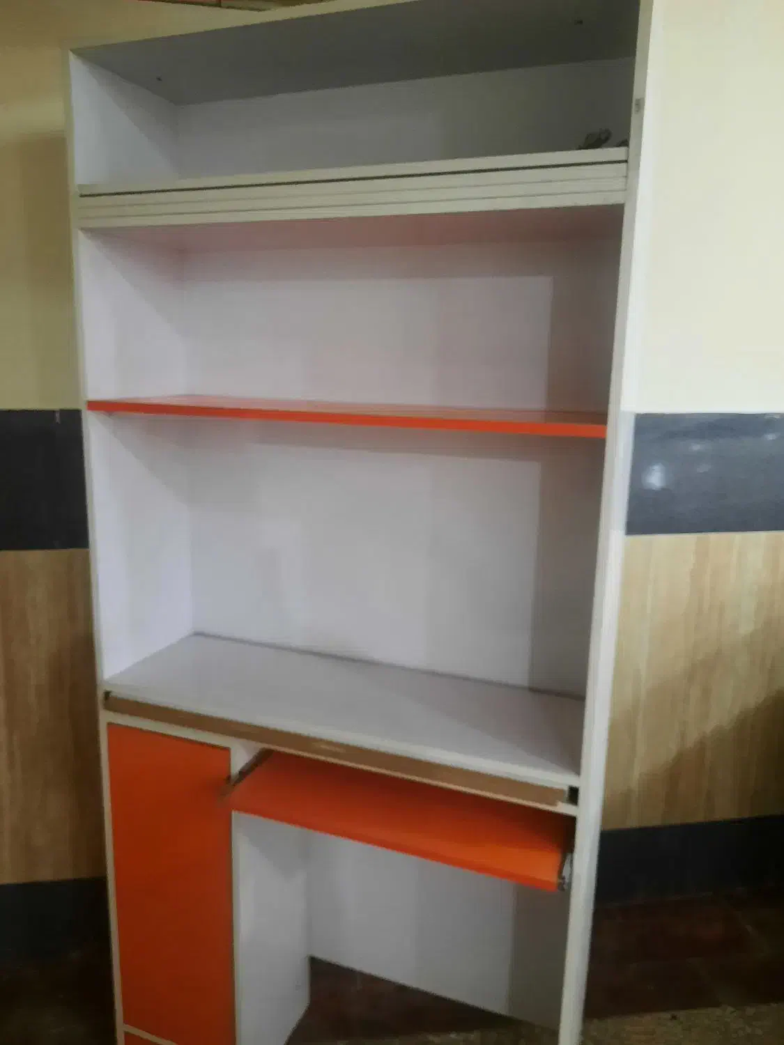 میز کامپیوتر و جا کتابی|میز تحریر و کامپیوتر|قم, باغ پنبه|دیوار