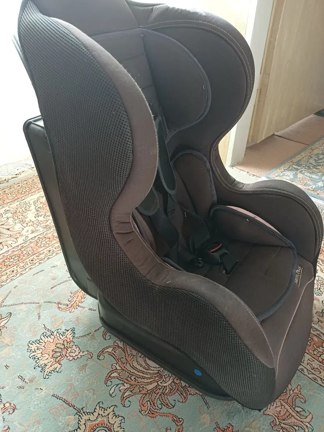 صندلی ماشین کودک|تخت و صندلی بچه|همدان, |دیوار