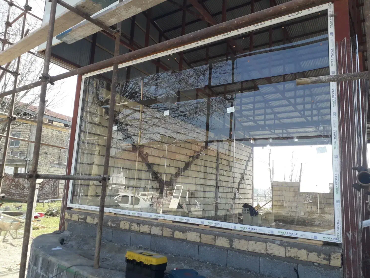 شیشه سکوریت پنجره دوجداره upvc|مصالح و تجهیزات ساختمان|رشت, شهرک صبا|دیوار