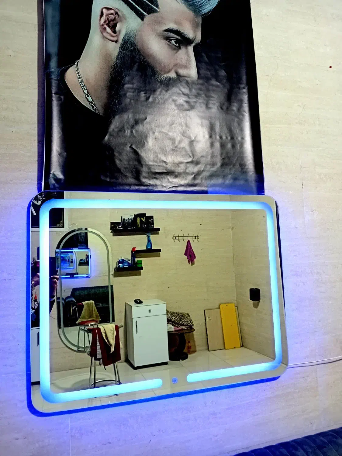 دوعدد اینه لمسی|آینه|شیروان (خراسان), |دیوار