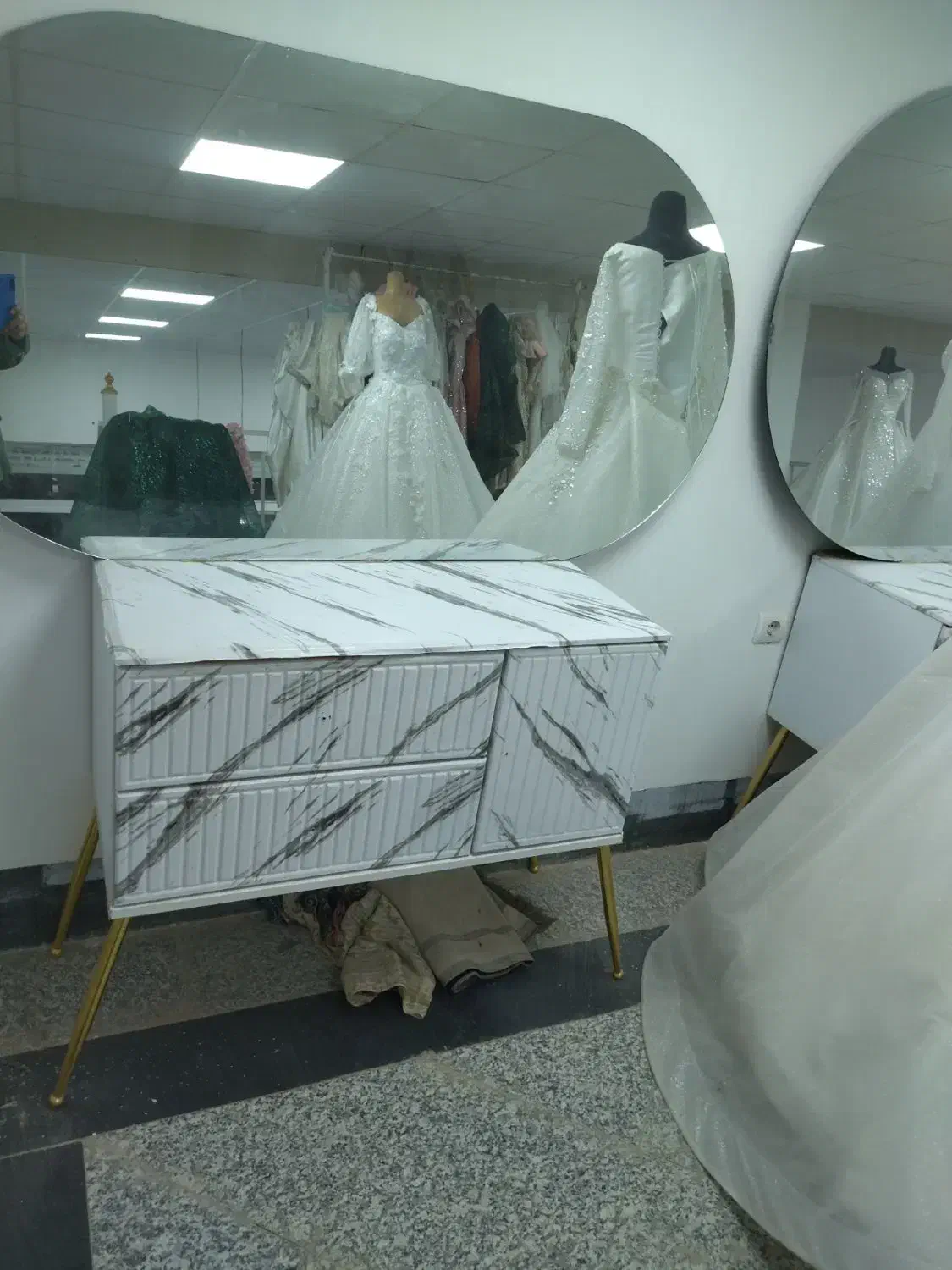 فروش میز آینه زابل|بوفه، ویترین، کنسول|زابل, |دیوار