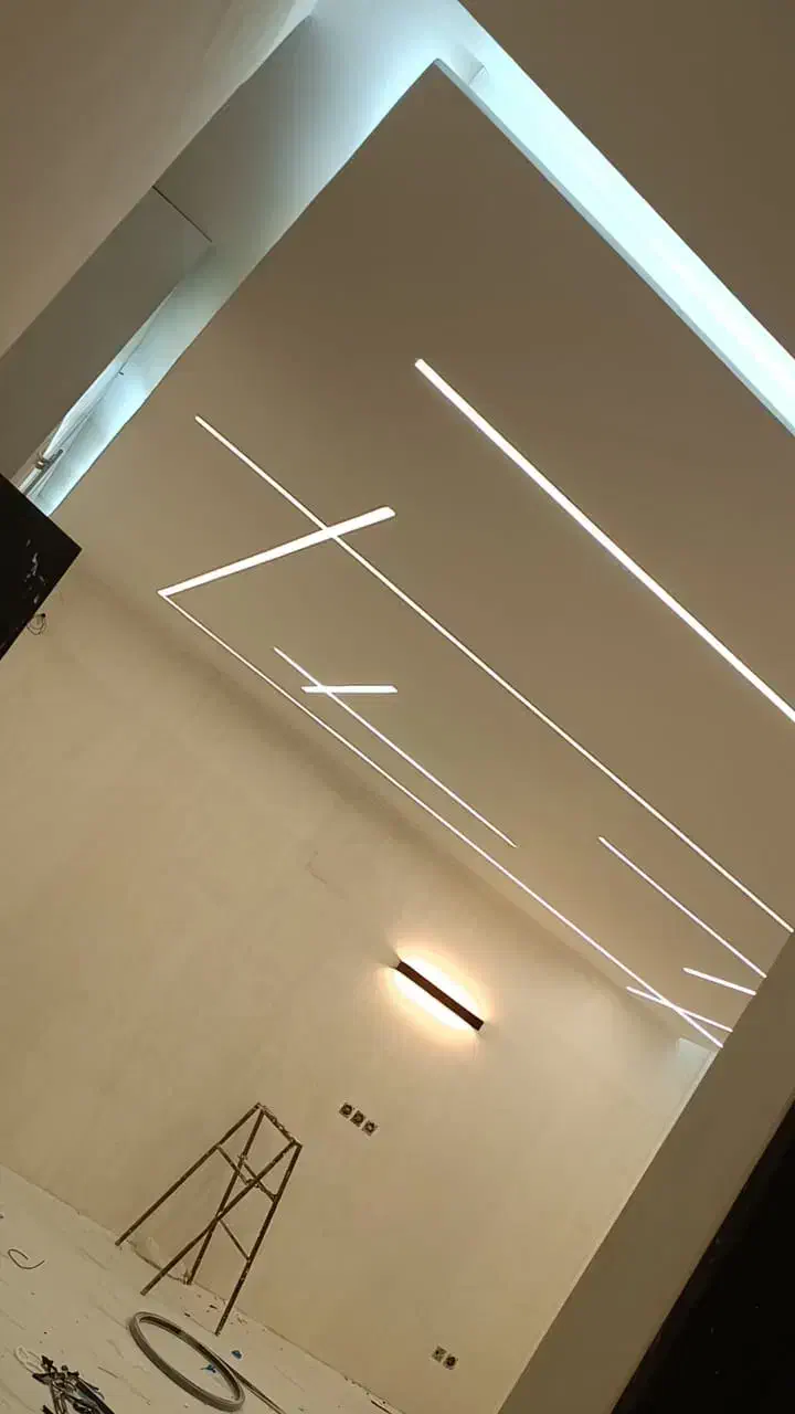 برقکار لاین نوری برق ساختمان نورپردازی هالوژن|خدمات پیشه و مهارت|شیراز, گلدشت معالی‌آباد|دیوار