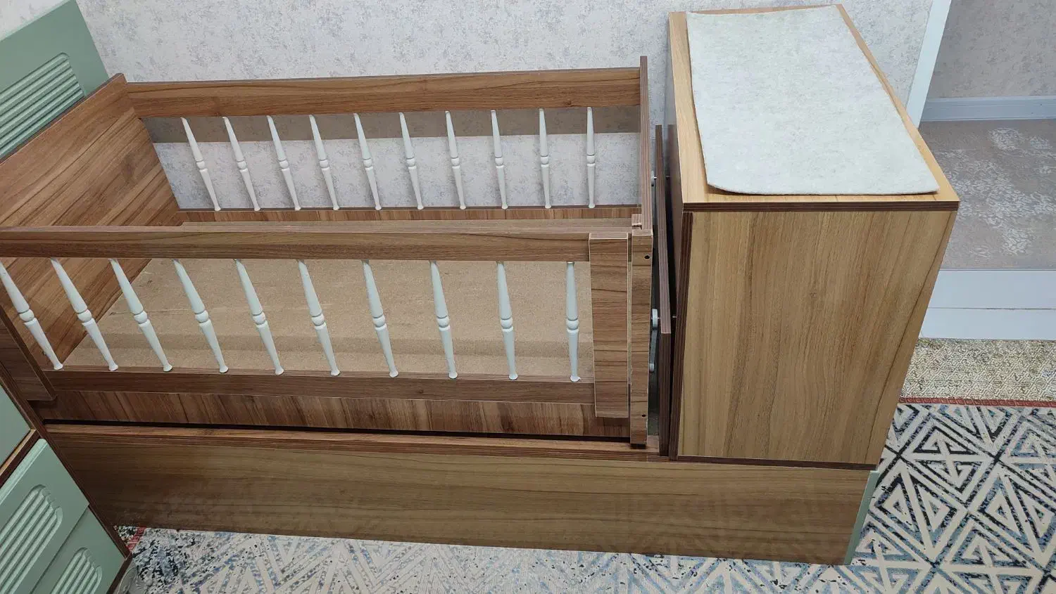 سیسمونی سرویس چوب نوزاد|تخت و سرویس خواب|مشهد, شاهد (شهرک غرب)|دیوار