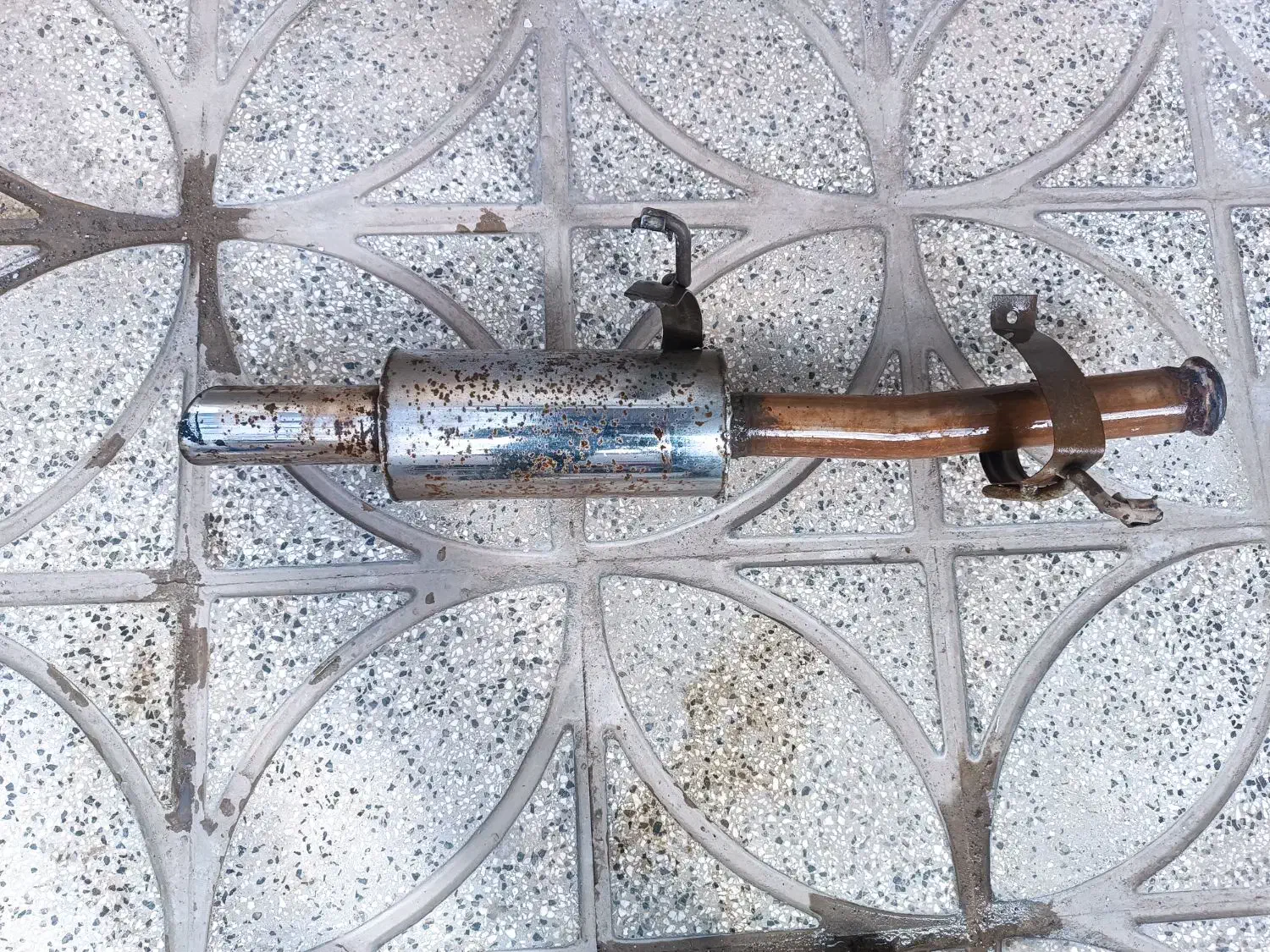 اگزوز|قطعات یدکی و لوازم جانبی|نیشابور, رحمت آباد|دیوار