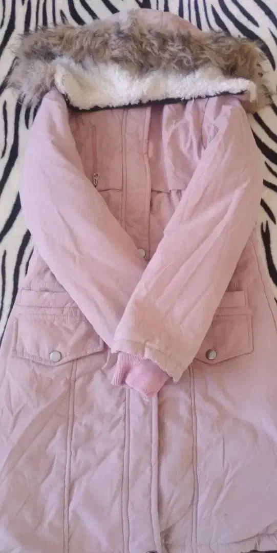 لباس(کاپشن)|لباس|خوانسار, |دیوار