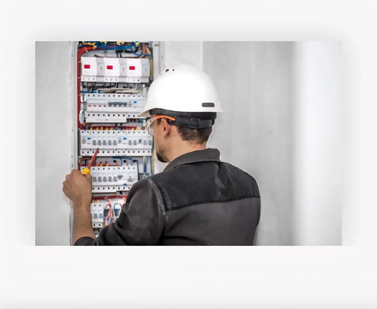 برقکار|خدمات پیشه و مهارت|اراک, |دیوار
