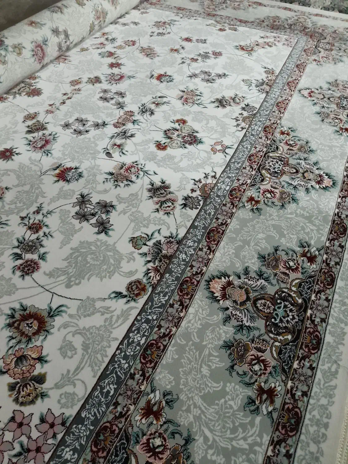 ۱۲متری تکی نو اکبند۷۰۰شانه|فرش|رشت, حمیدیان|دیوار