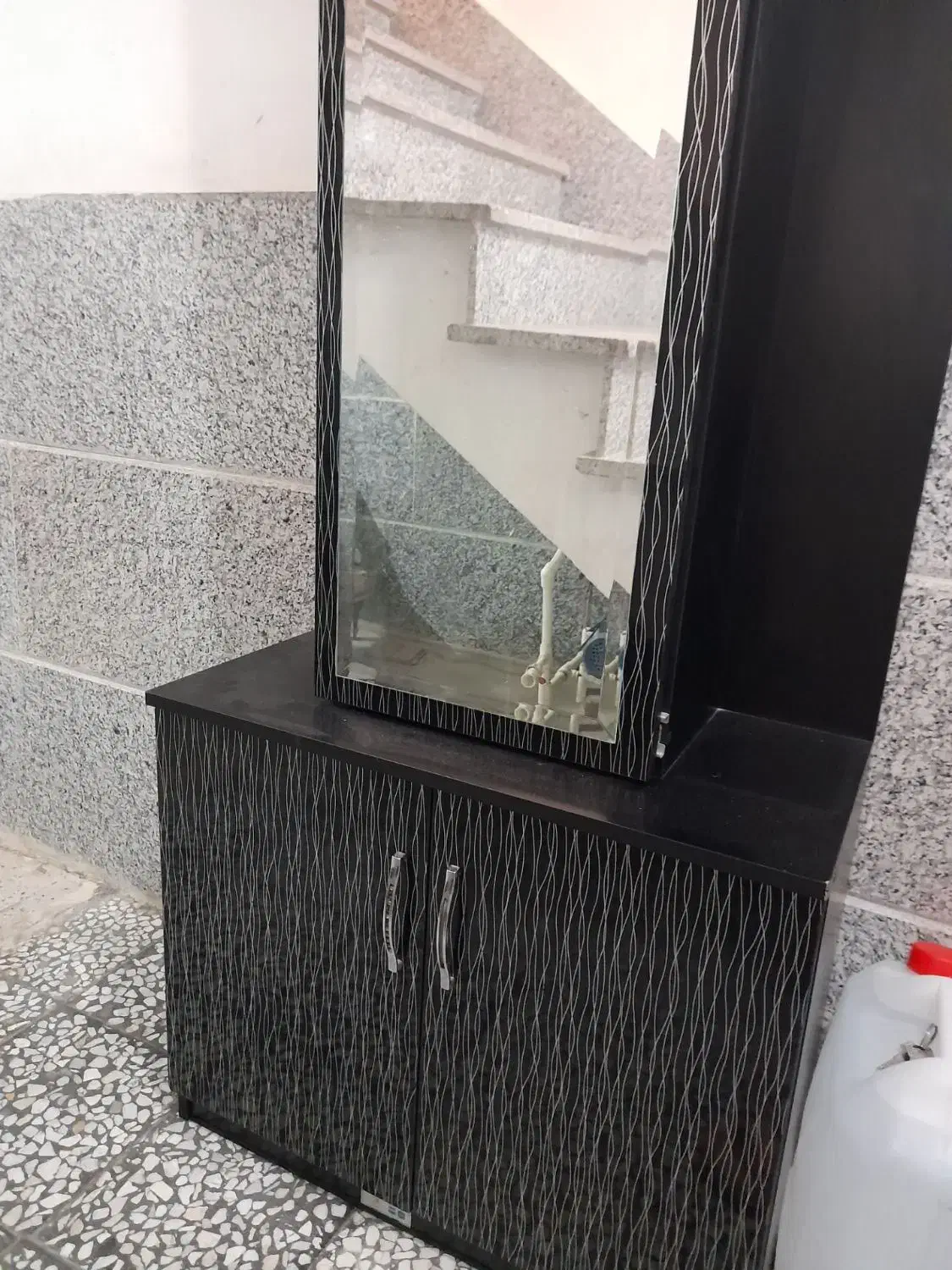 جاکفشی|جاکفشی، کمد، دراور|ماهدشت, |دیوار