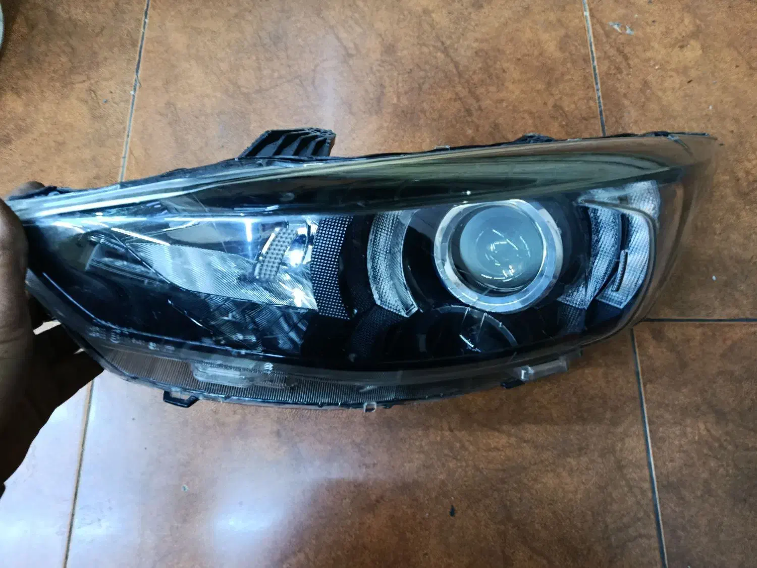 جلو چراغ اطلس وسهند|قطعات یدکی و لوازم جانبی|فردیس, سرحد آباد|دیوار