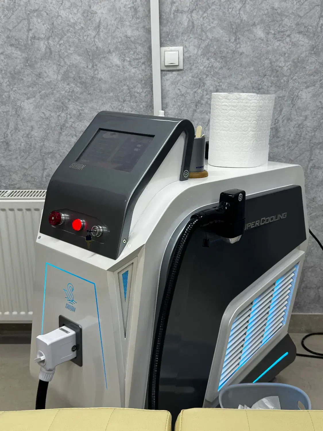 دستگاه لیزر سوان تیتانیوم ۲۰۲۳|پزشکی|لنجان, |دیوار