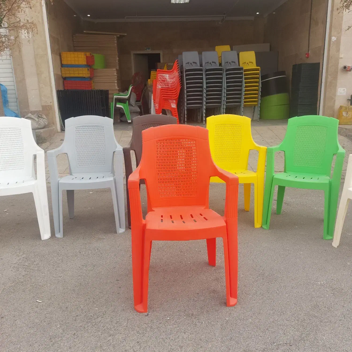 صندلی تمام پلاستیک طرح آوین|میز و صندلی غذاخوری|تهران, طیب|دیوار