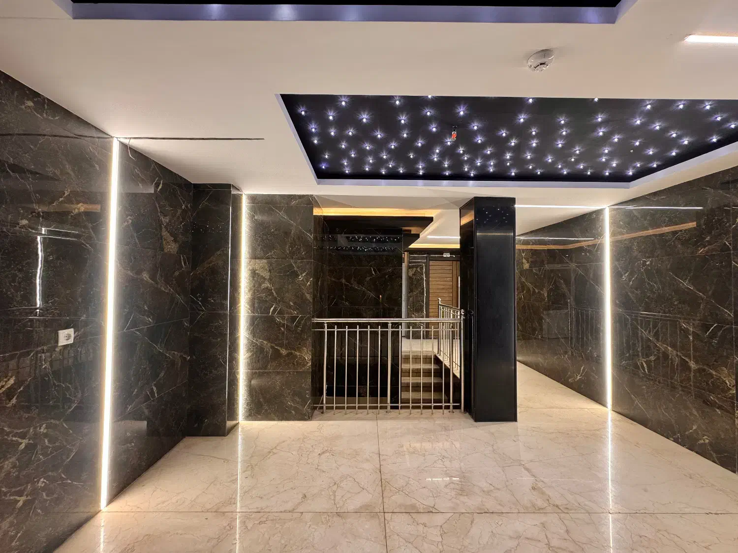 واحد سه خواب حیاط دار تکمیل|فروش آپارتمان|اصفهان, لیمجیر|دیوار