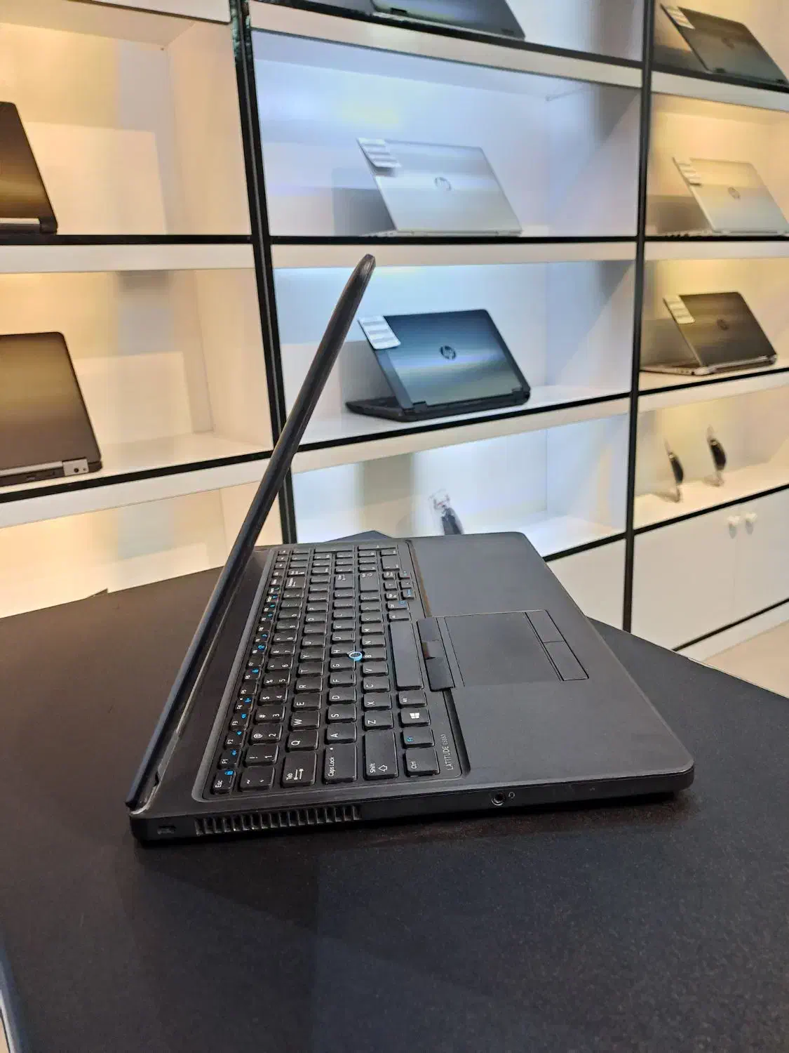 لپ تاپ Dell Latitude E5550 پردازنده i7 رم 16|رایانه همراه|همدان, |دیوار