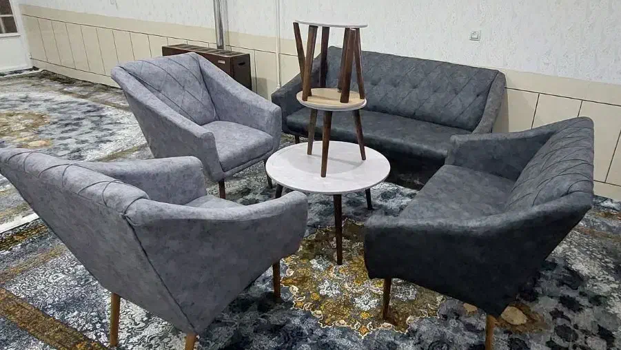 مبل شقایق|مبلمان خانگی و میز عسلی|فولادشهر, زاینده رود|دیوار