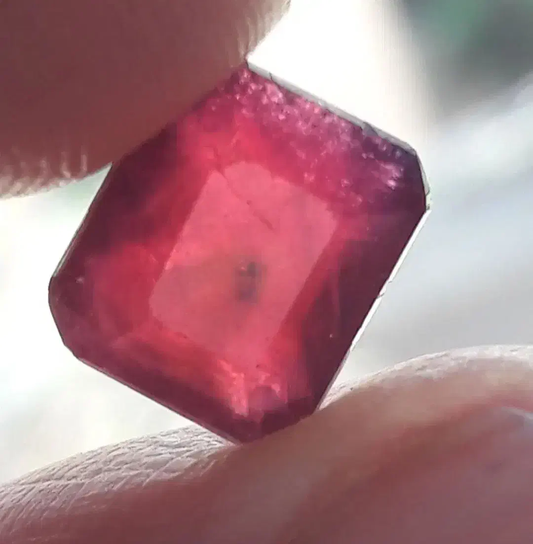 یاقوت ذغال دار بسیار خاص|جواهرات|کرج, شهرک اوج|دیوار