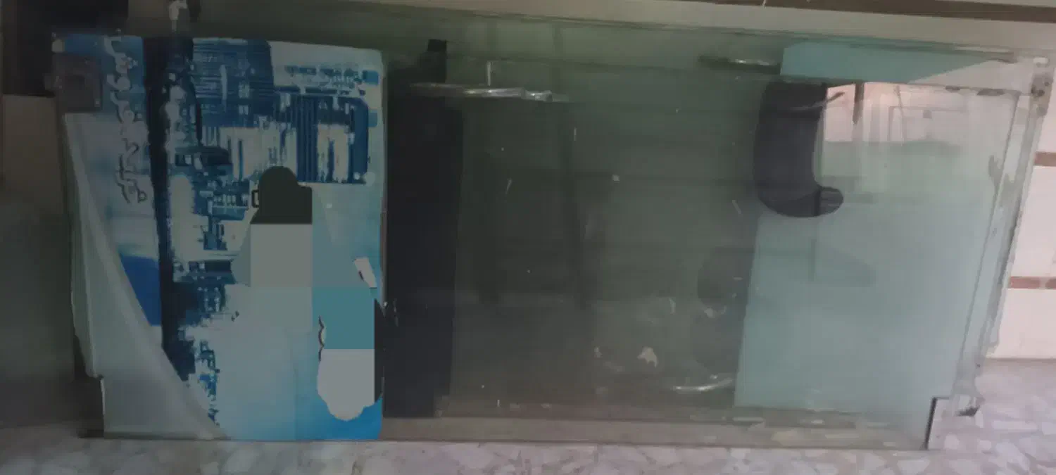 درب شیشه مغازه ۴ عدد سالم|مصالح و تجهیزات ساختمان|شهریار, اصیل آباد|دیوار