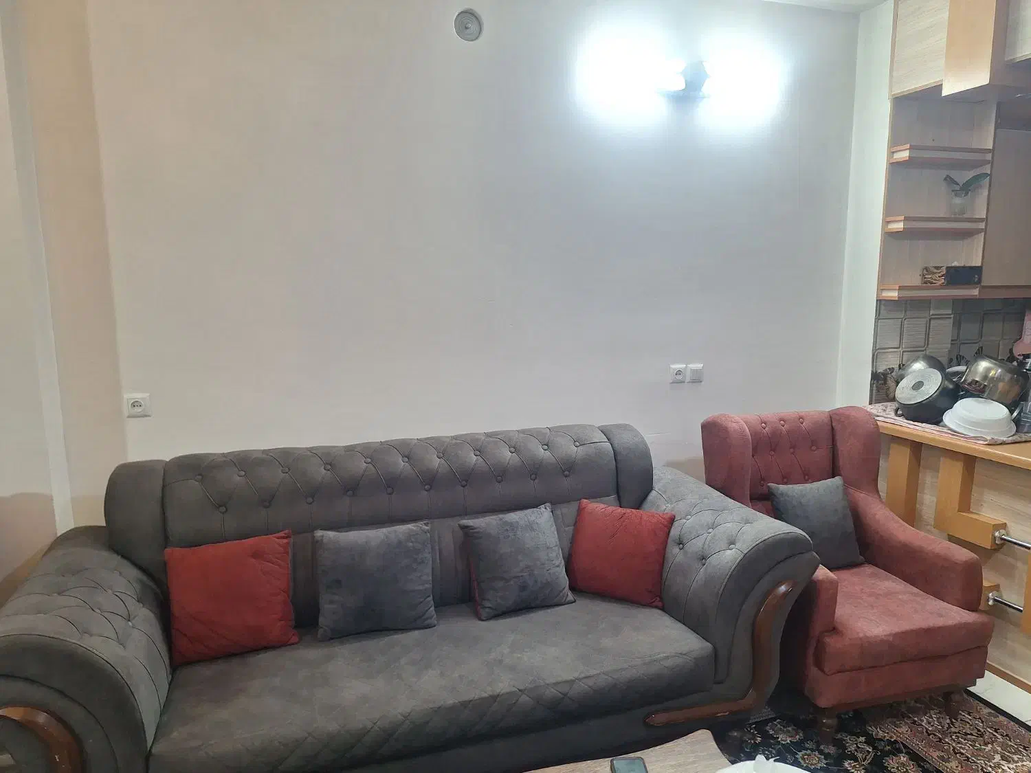 مبلمان 5 نفره|مبلمان خانگی و میز عسلی|فلاورجان, |دیوار