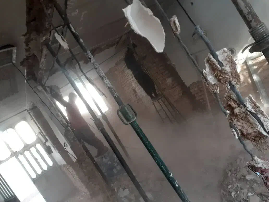 تخریب با پیکور و بازسازی ساختمان|خدمات پیشه و مهارت|شیراز, معالی‌آباد|دیوار