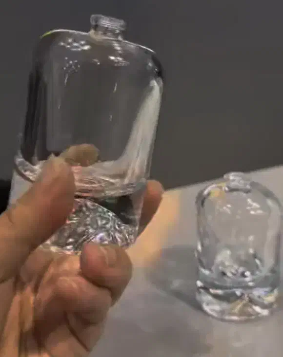 واگذاری مغازه عطر و ادکلن|اجارهٔ مغازه و غرفه|اصفهان, امامزاده اسماعیل|دیوار