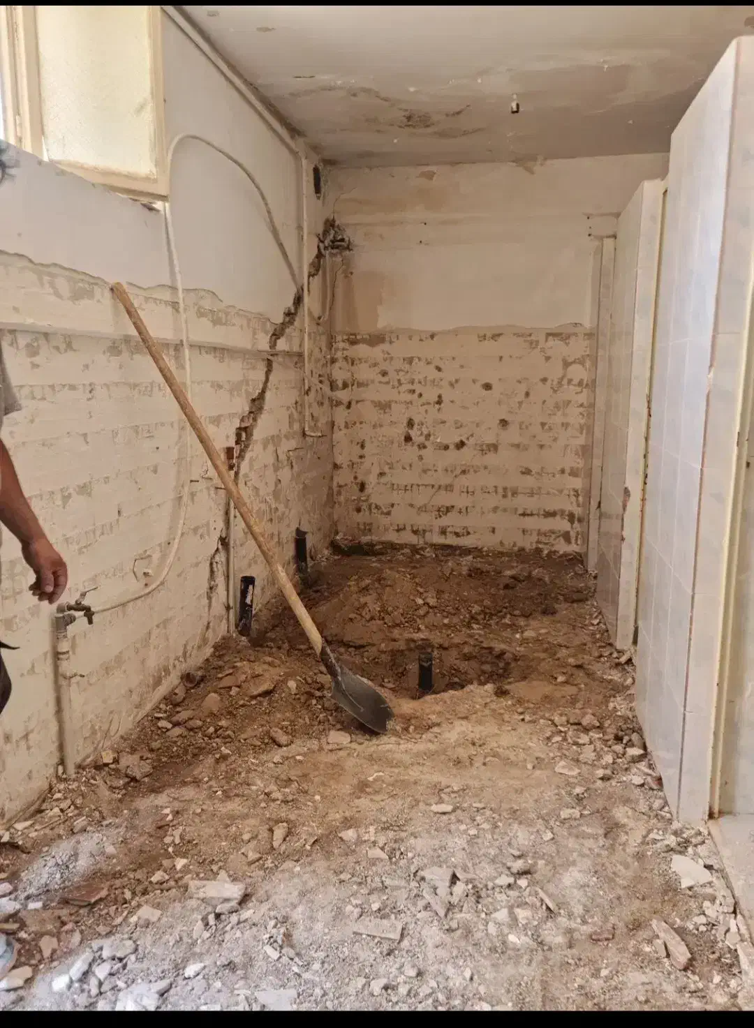 خدمات تخریب شیار زنی جابجایی مصالح ساختمانی اجرسنگ|خدمات پیشه و مهارت|بندر کنگان, |دیوار