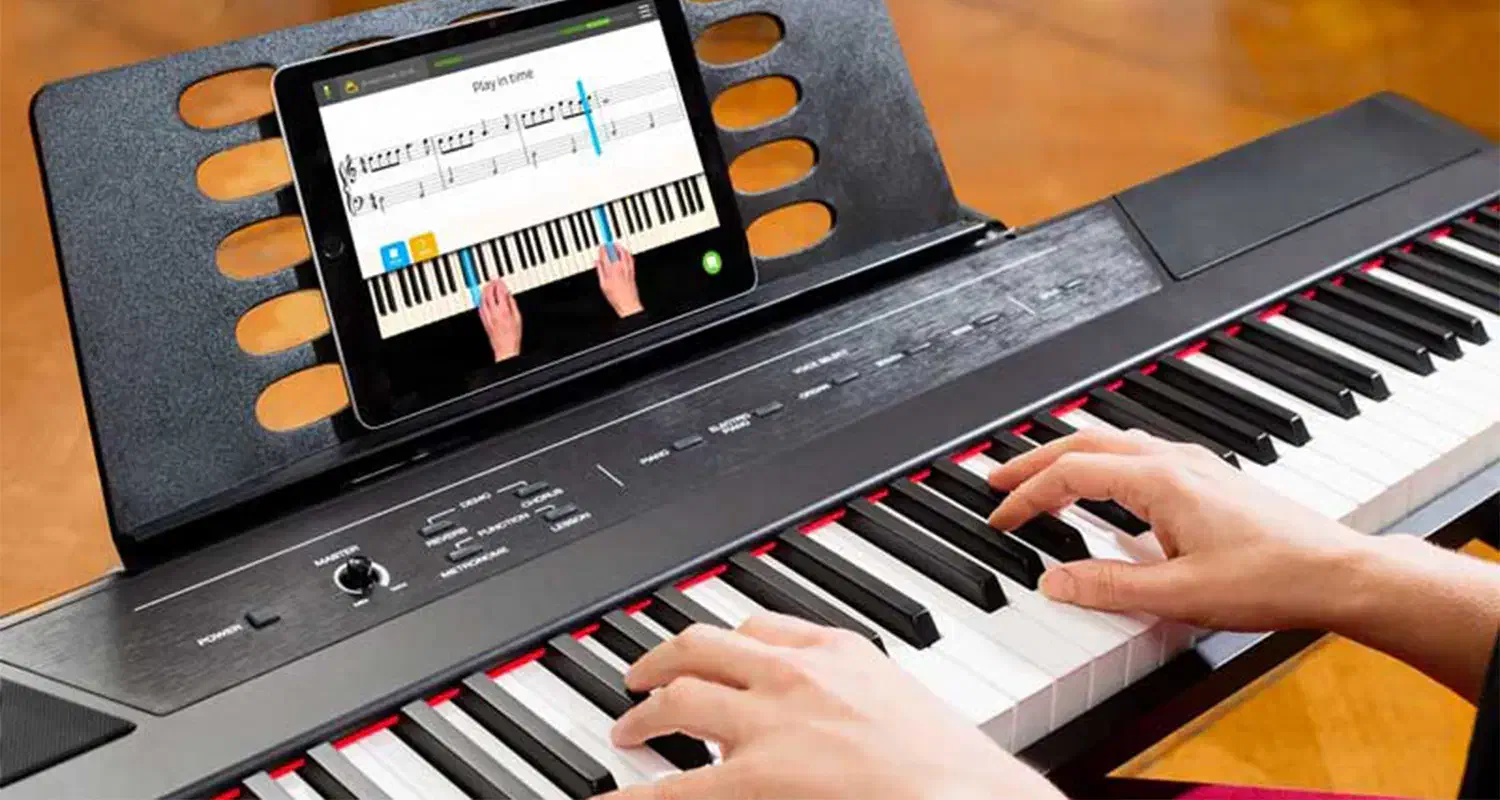 نیازمند نوازنده برای (اجرای زنده)|استخدام هنری و رسانه|دزفول, |دیوار