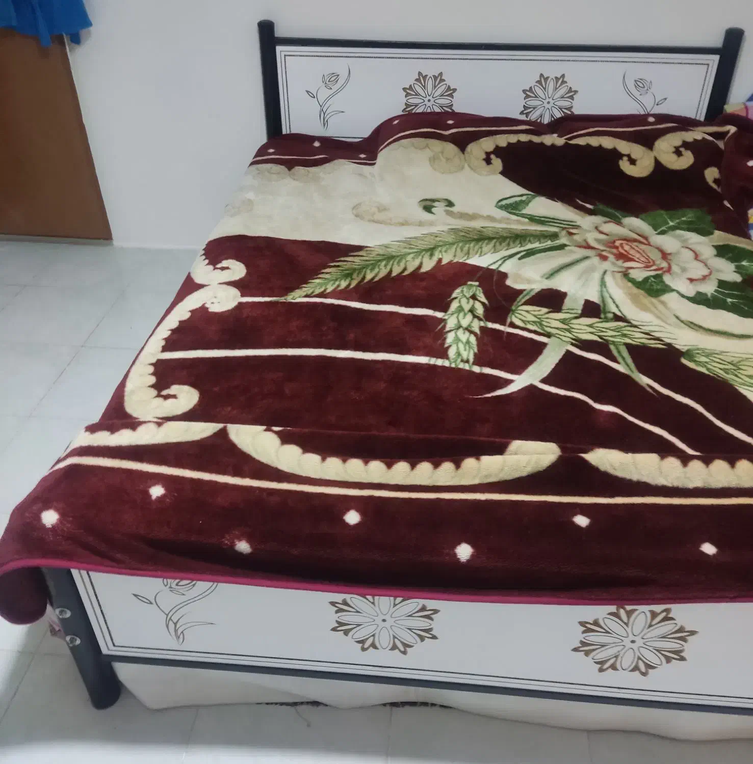 تخت خواب دو نفره|تخت و سرویس خواب|کرمانشاه, |دیوار