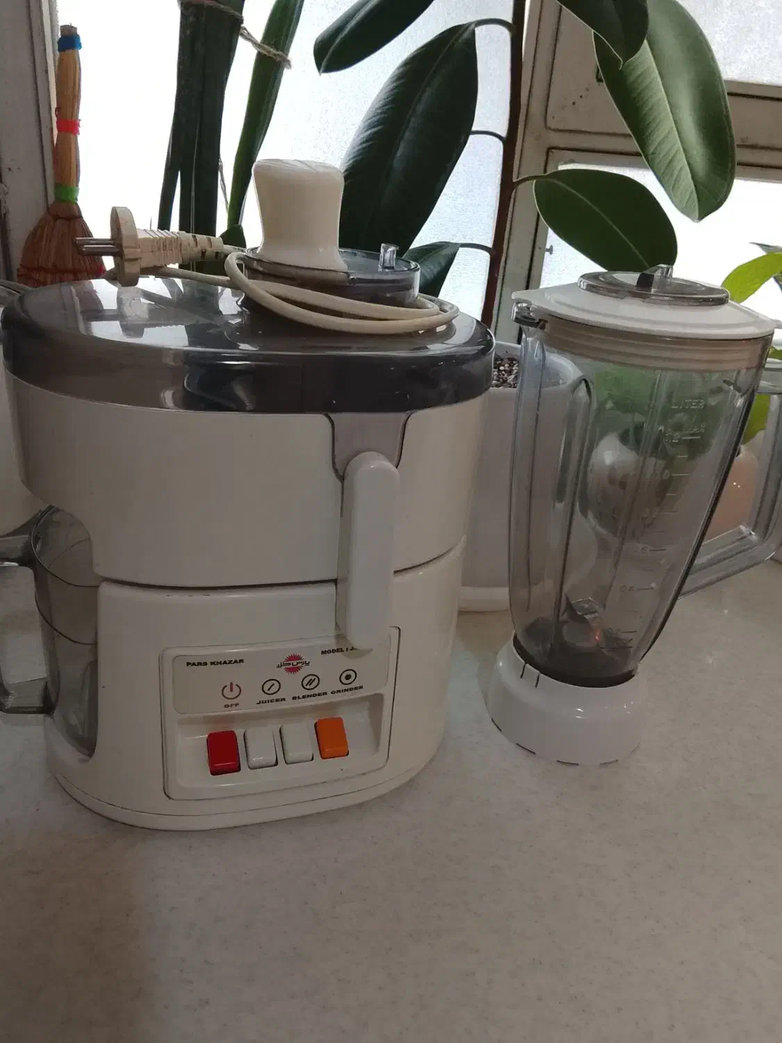 آب میوه گیری|آبمیوه‌گیر و آب‌مرکبات‌گیر|محمدشهر, عباس آباد|دیوار