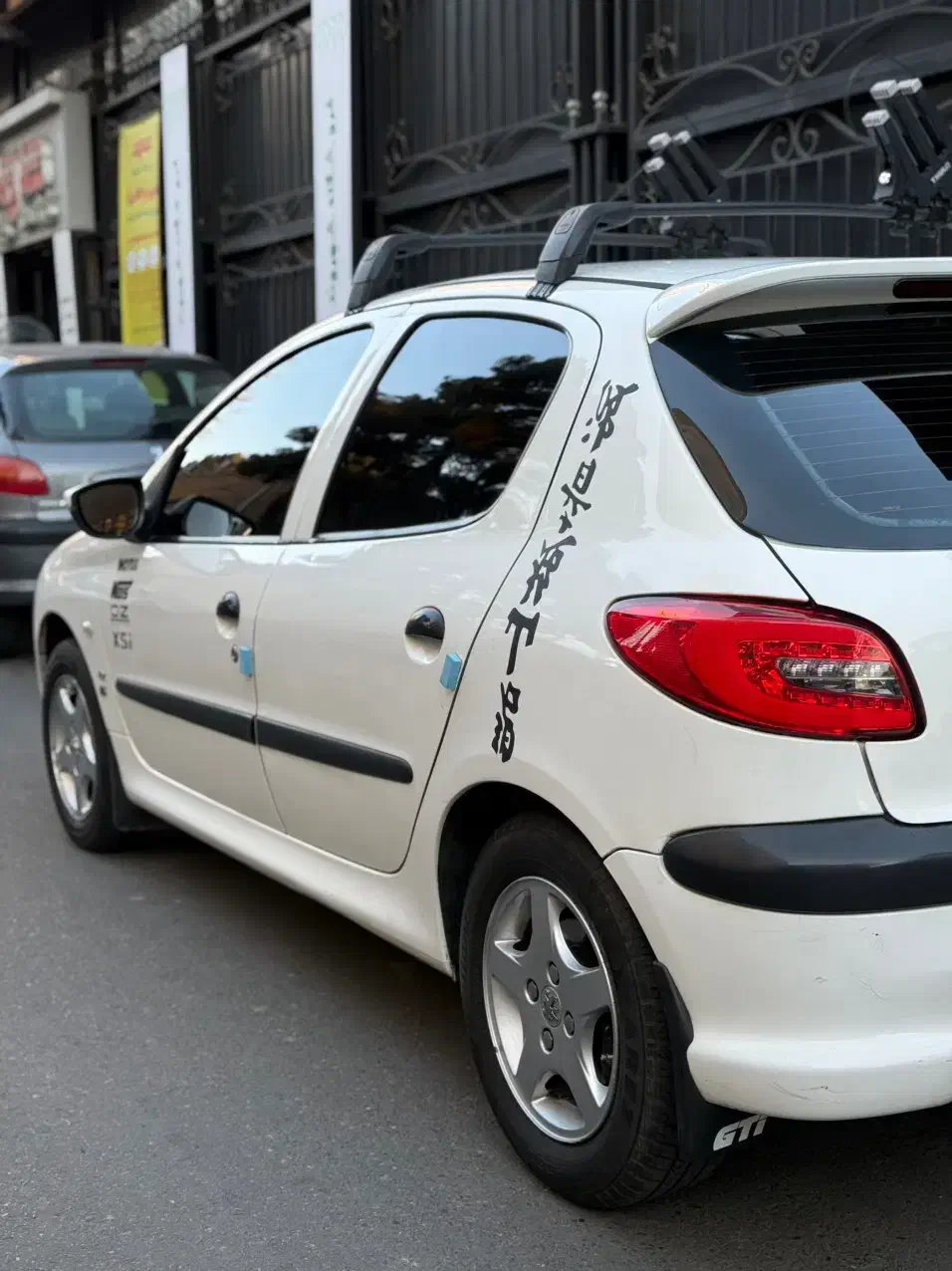 206تیپ 5 عروسک|خودرو سواری و وانت|تهران, بازار|دیوار