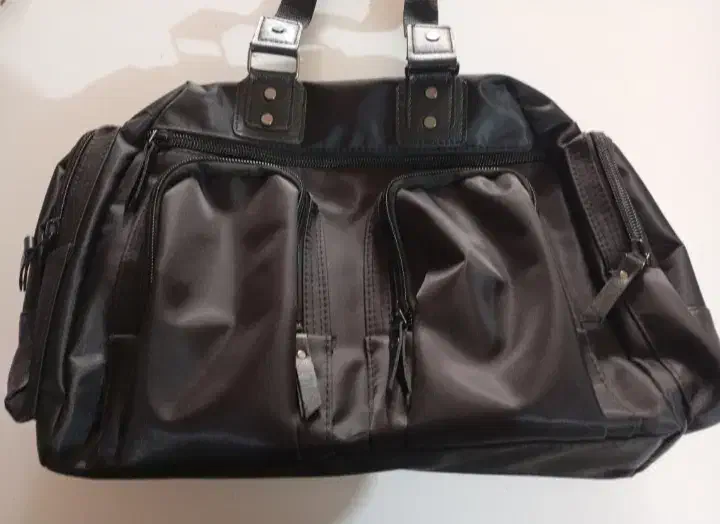 کیف|کیف، کفش، کمربند|شاهین‌شهر, مخابرات (شهید بهشتی)|دیوار