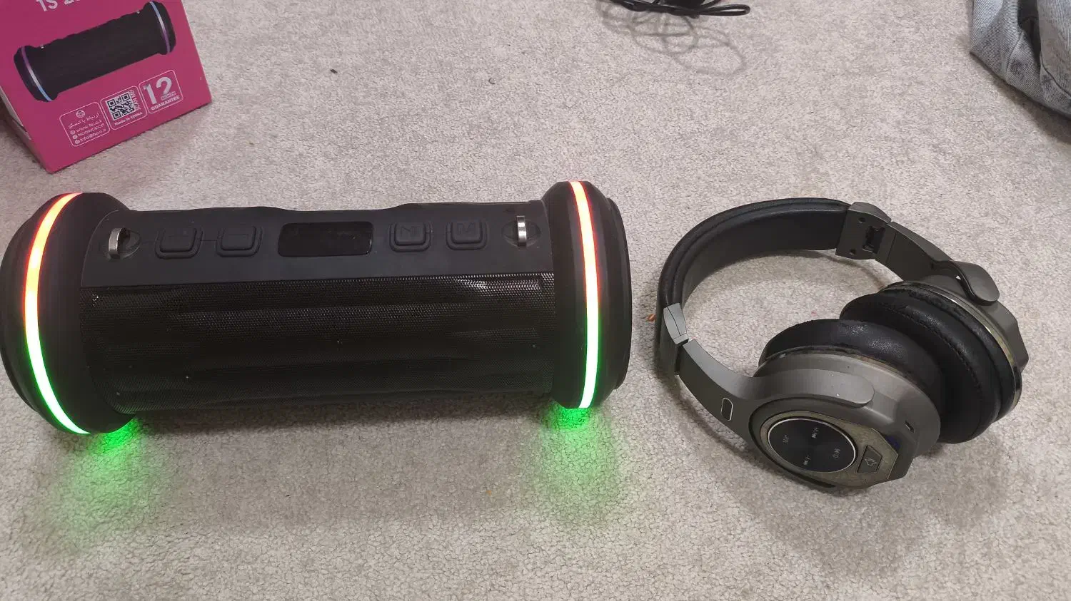 یک عدد هدفون و یک عدد اسپیکر باهم به فروش میرسد|سیستم صوتی خانگی|بهبهان, |دیوار