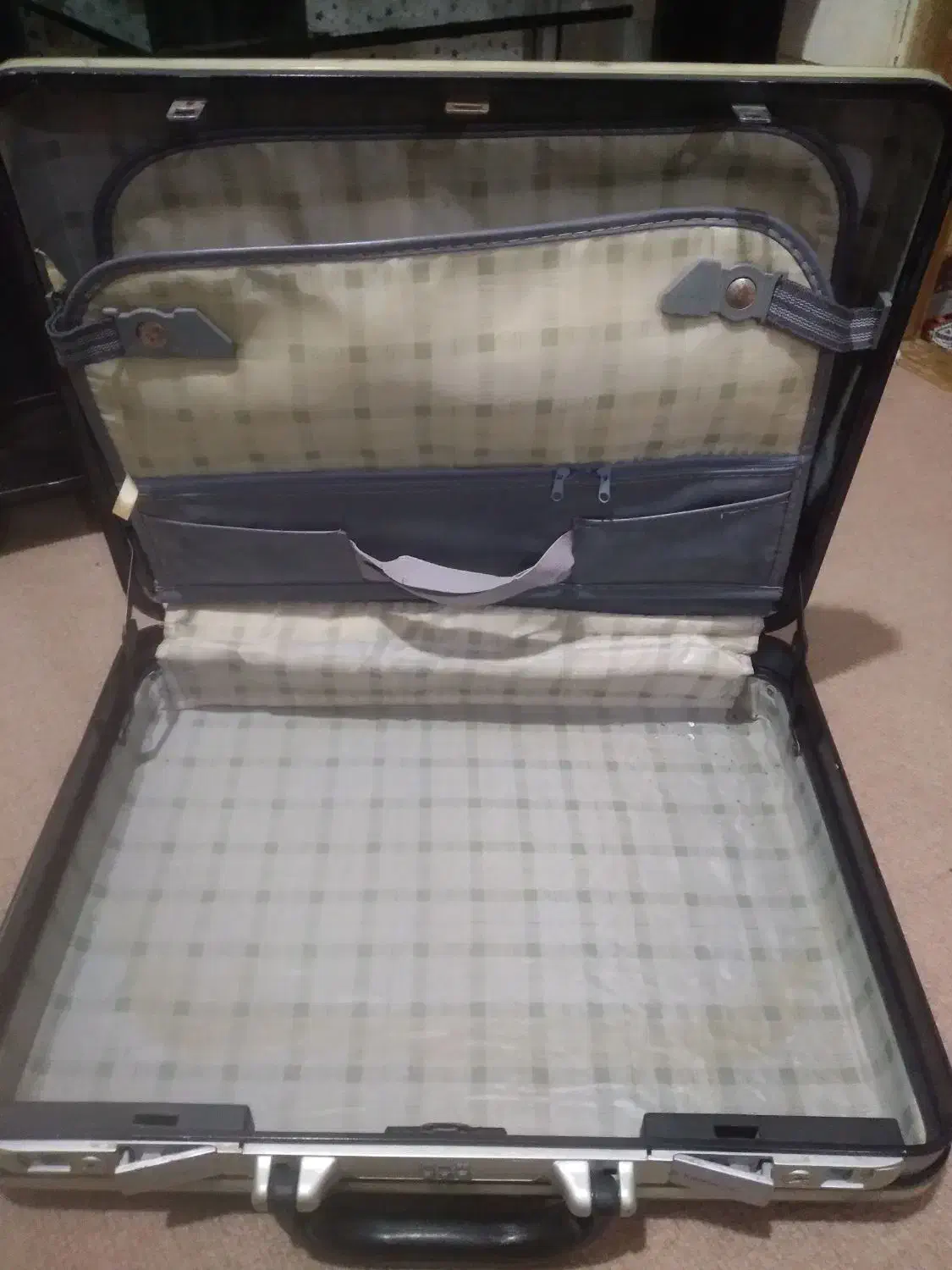 کیف سامسونت|کیف، کفش، کمربند|گرگان, |دیوار