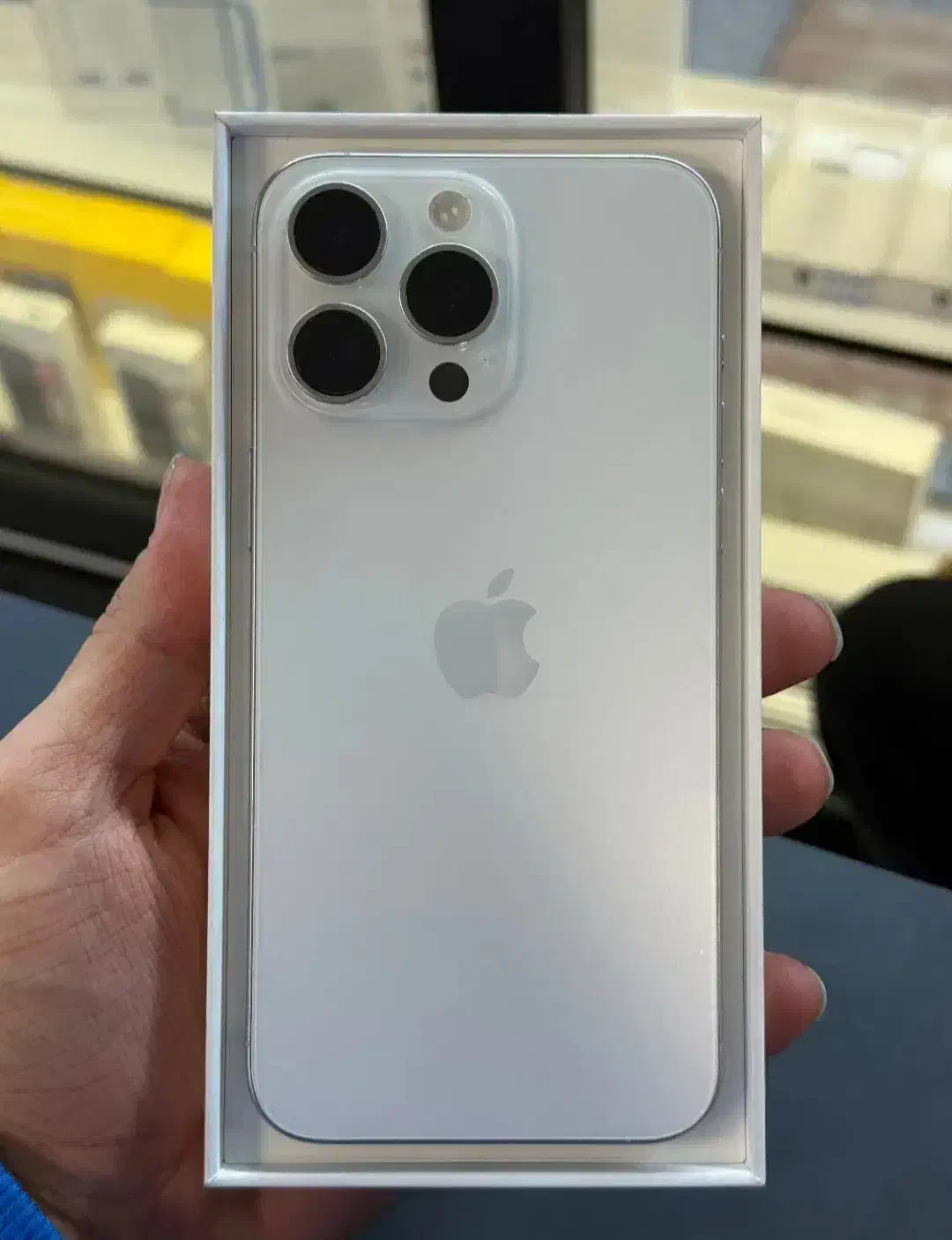 آیفون 15 پرومکس|موبایل|گرگان, |دیوار