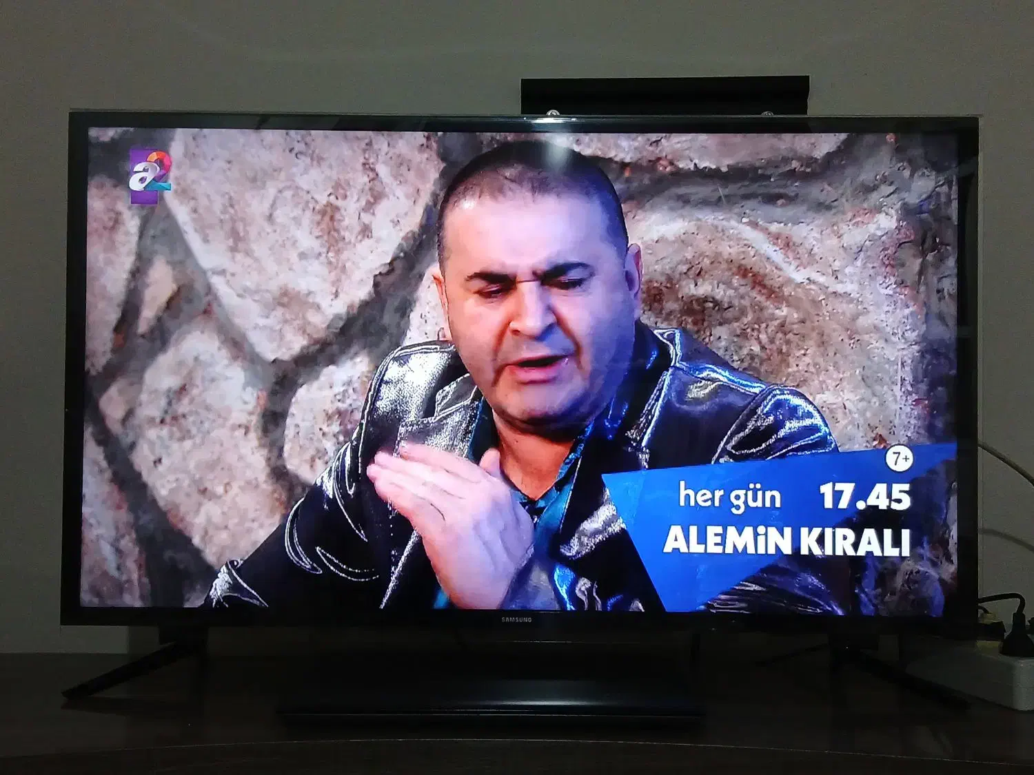 تلویزیون|تلویزیون و پروژکتور|تبریز, |دیوار