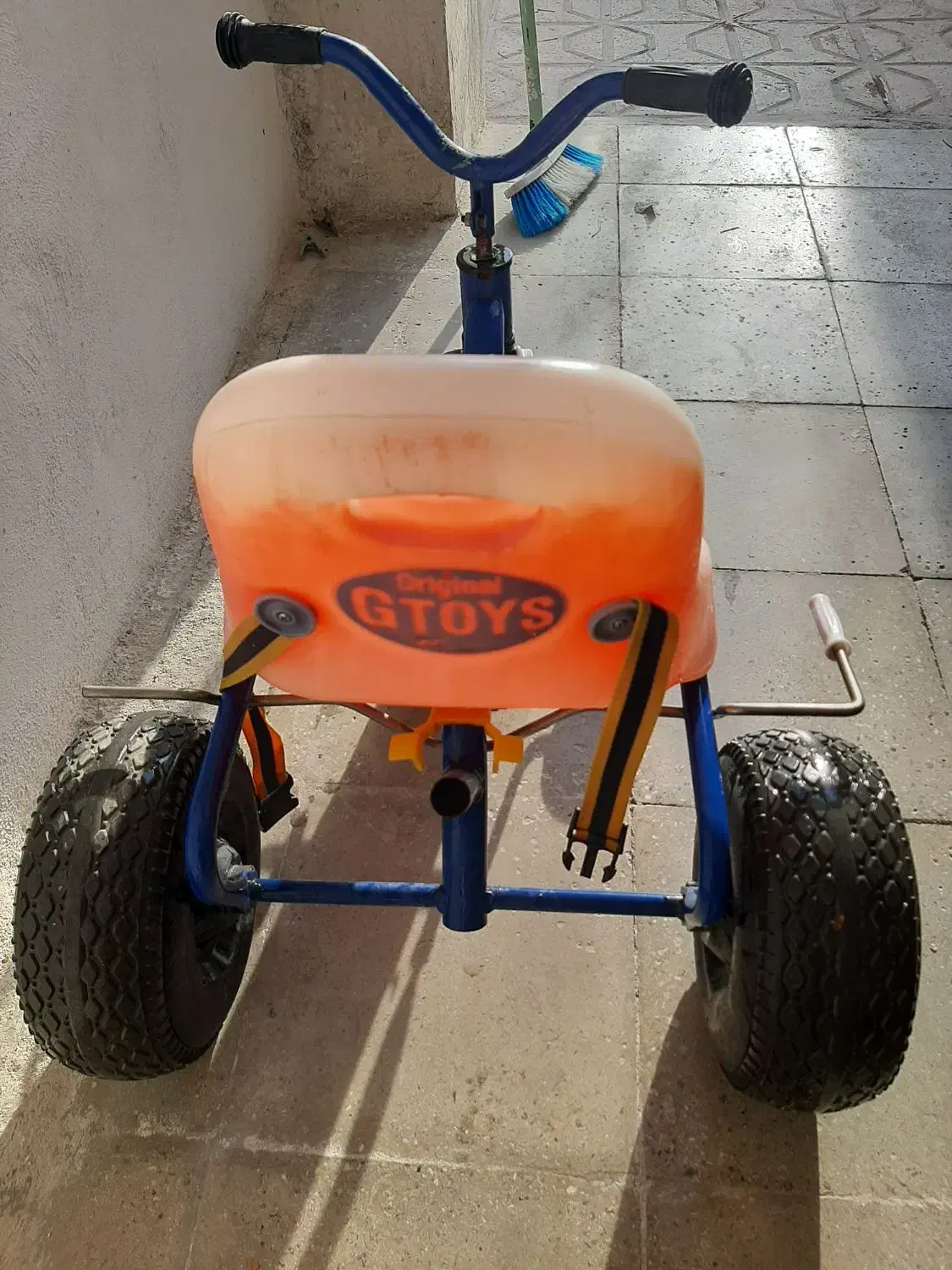 سه چرخ بچه جنس محکم۸۰۰۰۰۰تومان|دوچرخه، اسکیت، اسکوتر|بجنورد, |دیوار