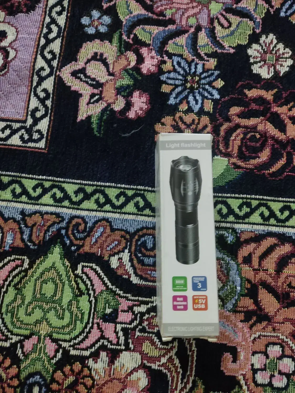 چراغ قوه یوبی واس سنگ های قیمتی عقرب و ...|لامپ و چراغ|ایذه, |دیوار