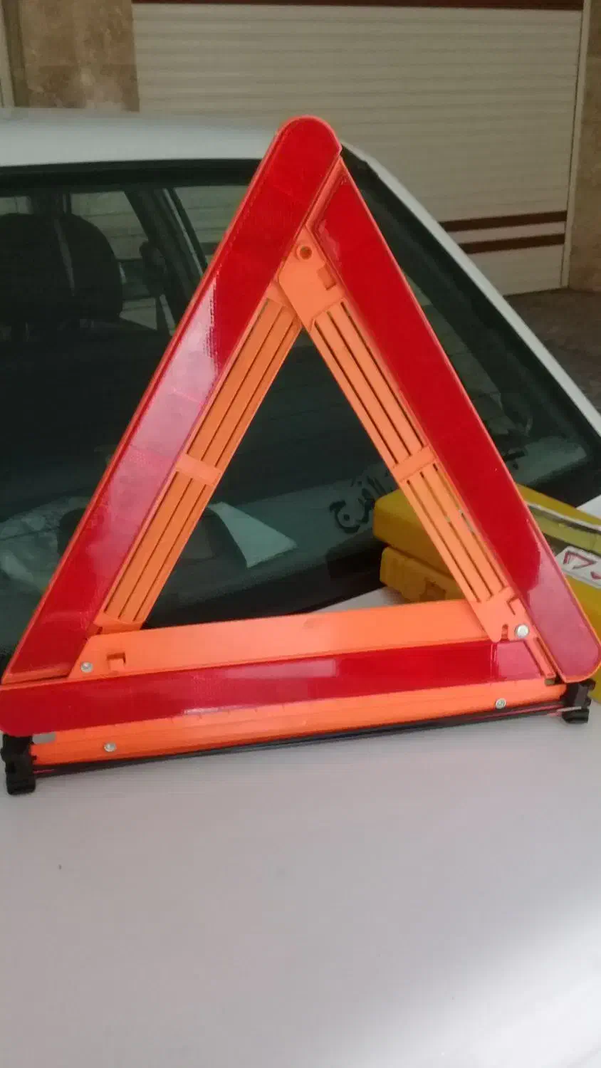 مثلث خطر|قطعات یدکی و لوازم جانبی|رشت, پیرکلاچای|دیوار