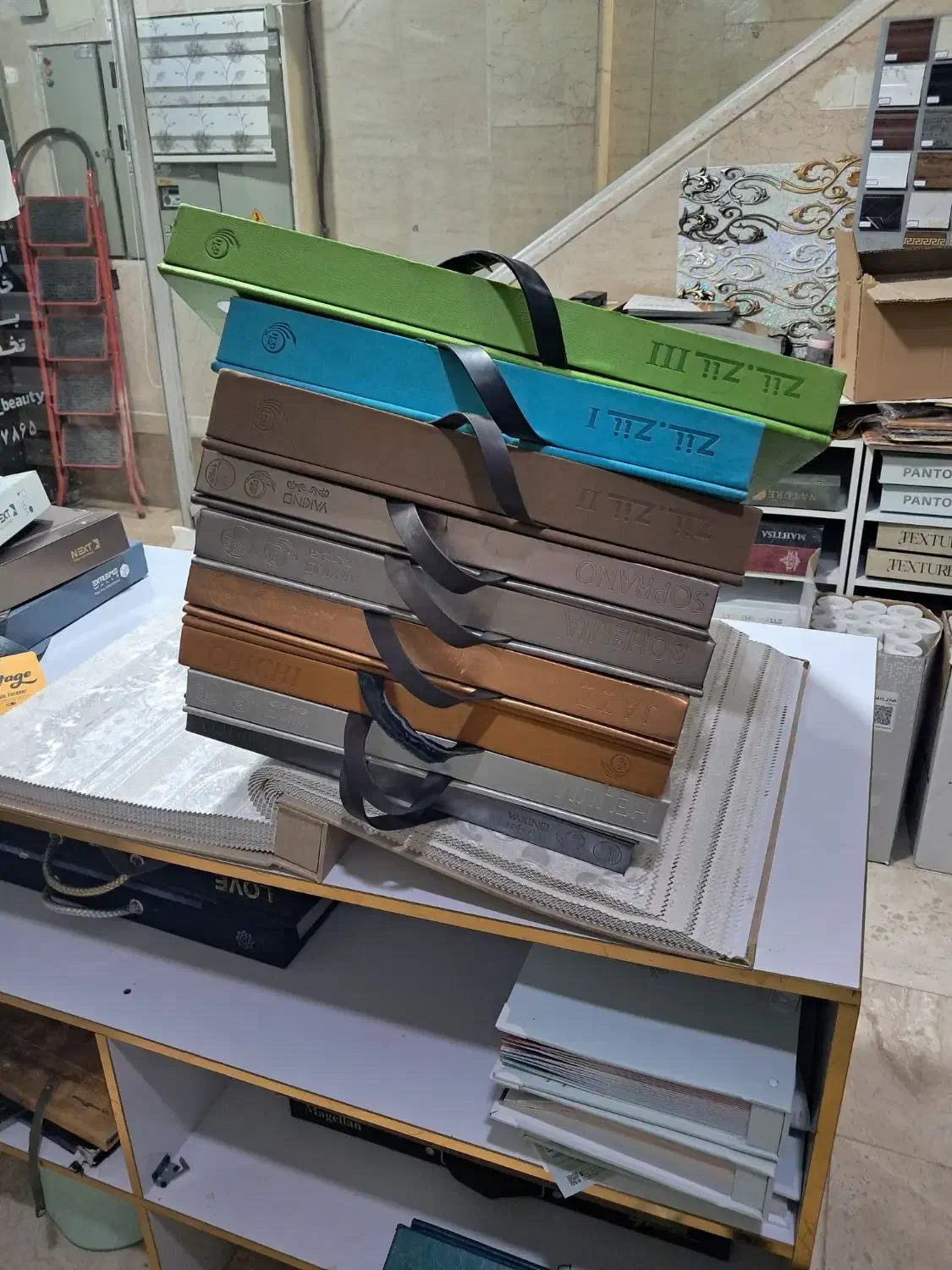 البوم کاغذدیواری|مصالح و تجهیزات ساختمان|قم, پردیسان|دیوار